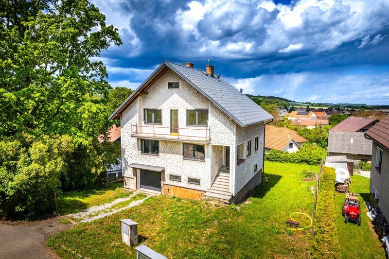 PRODEJ RODINNÉHO DOMU SE ZAHRADOU, DOLNÍ TŘEBONÍN